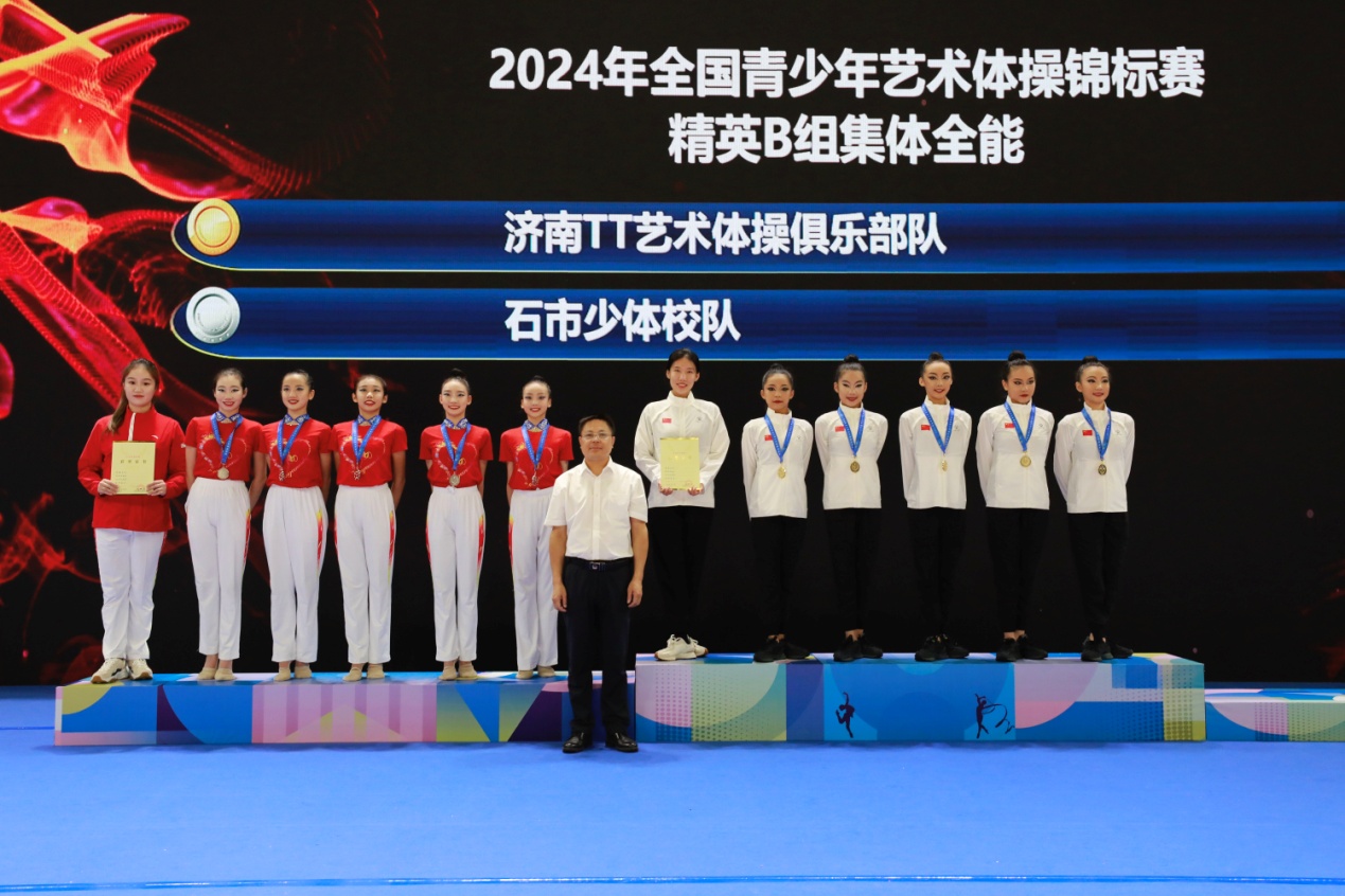 完美体育体育体育山东师范大学第二附属中学新生张艺馨斩获全国艺术体操锦标赛冠军(图2)